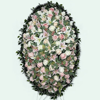 Венок из искусственных цветов